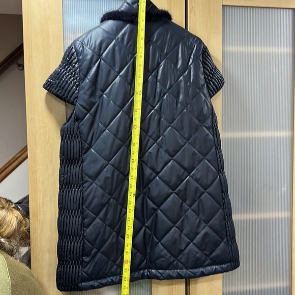 Navy blue quilted vest with fleece lining. - Picture 10 of 10